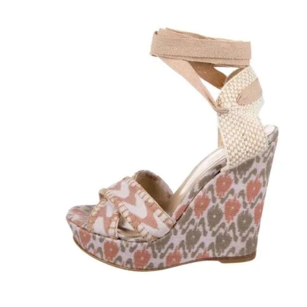 Theodora & Callum By Stuart Weitzman Printed Linen Wedges - Picture 2 of 12